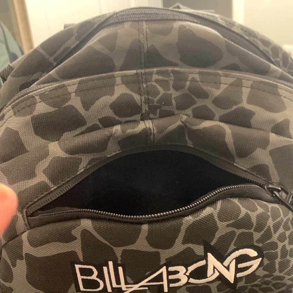 Billabong black gray print backpack amazing condition no signs of use - Picture 7 of 13